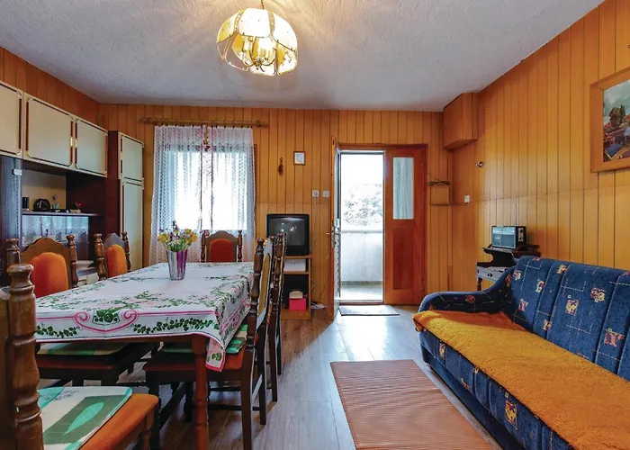 Pet Friendly In With Wifi Breze